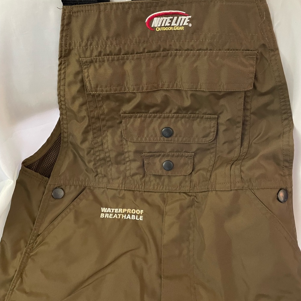 Men’s Nite Lite Hunting Pants (L) and Vest (M).
